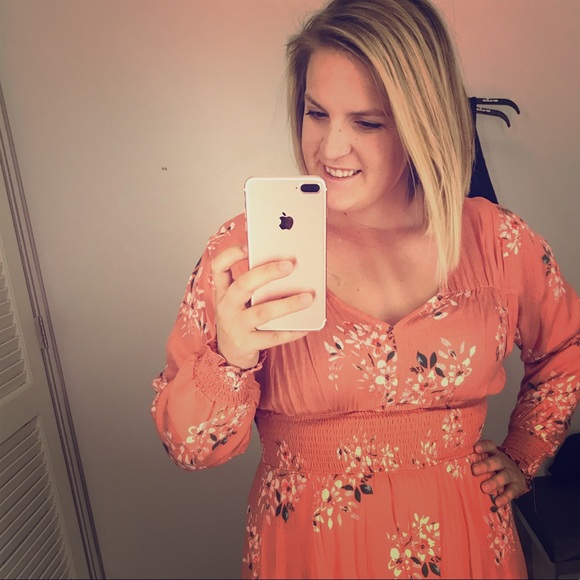 Meet your Posher, Taylor - Picture 1 of 1